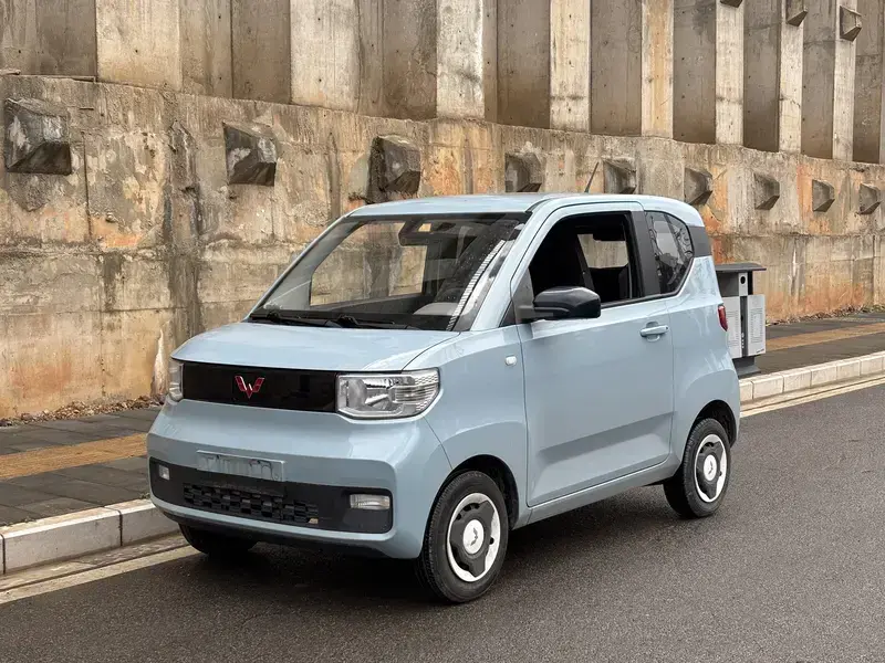 2022 Wuling Mini EV с пробегом 30 000 км