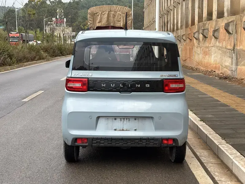 2022 Wuling Mini EV с пробегом 30 000 км