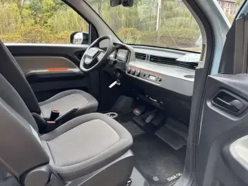 2022 Wuling Mini EV с пробегом 30 000 км