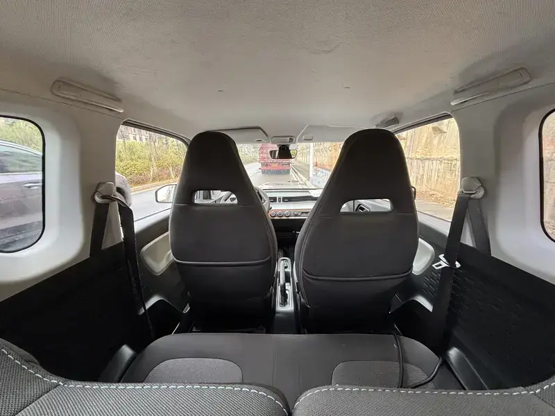 2022 Wuling Mini EV с пробегом 30 000 км
