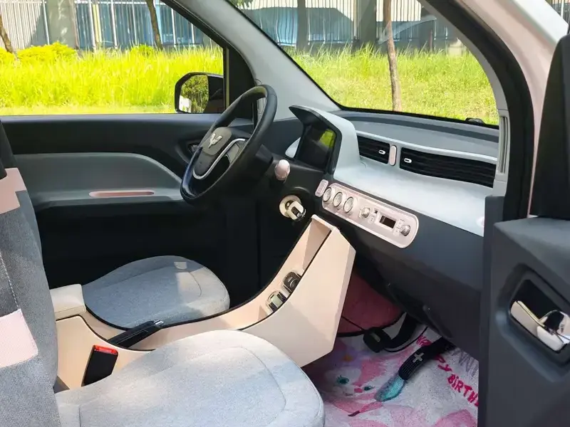 2022 Wuling Mini EV с пробегом 34 900 км