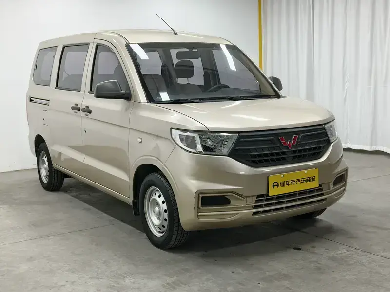 2022 Wuling Hongguang V с пробегом 23 600 км