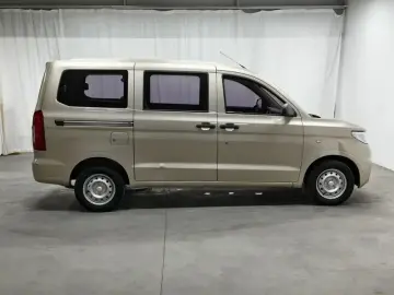 2022 Wuling Hongguang V с пробегом 23 600 км