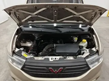 2022 Wuling Hongguang V с пробегом 23 600 км
