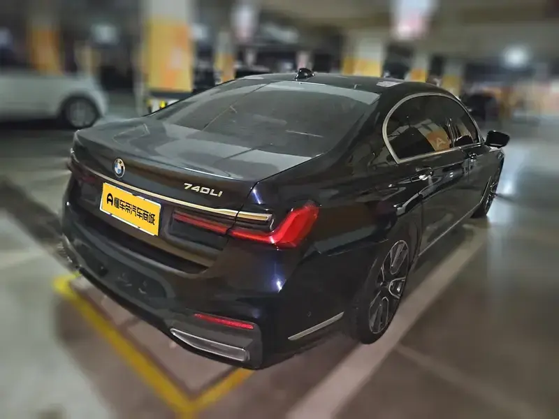 2021 BMW M760Le с пробегом 91 500 км