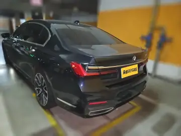 2021 BMW M760Le с пробегом 91 500 км