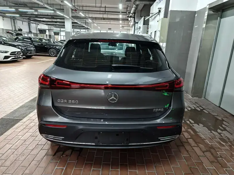 2023 Mercedes-Benz EQA с пробегом 100 км