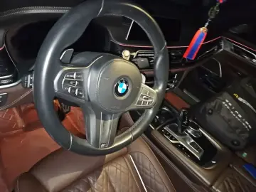 2021 BMW M760Le с пробегом 91 500 км
