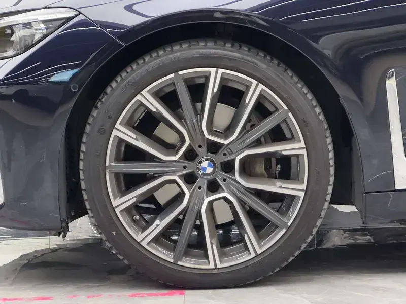 2021 BMW M760Le с пробегом 87 700 км