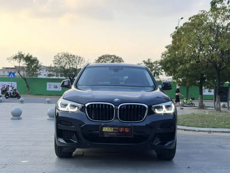 2021 BMW X3 M50 с пробегом 92 900 км