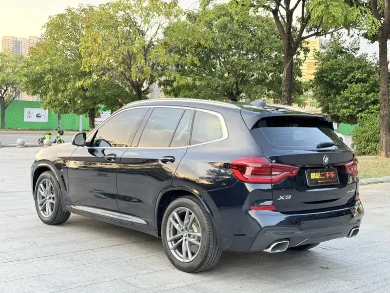 2021 BMW X3 M50 с пробегом 92 900 км