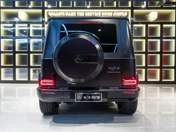 2025 Mercedes-Benz G-Класс AMG с пробегом 10 000 км