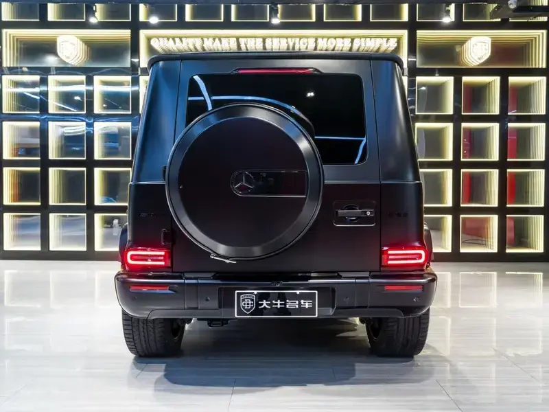 2025 Mercedes-Benz G-Класс AMG с пробегом 10 000 км