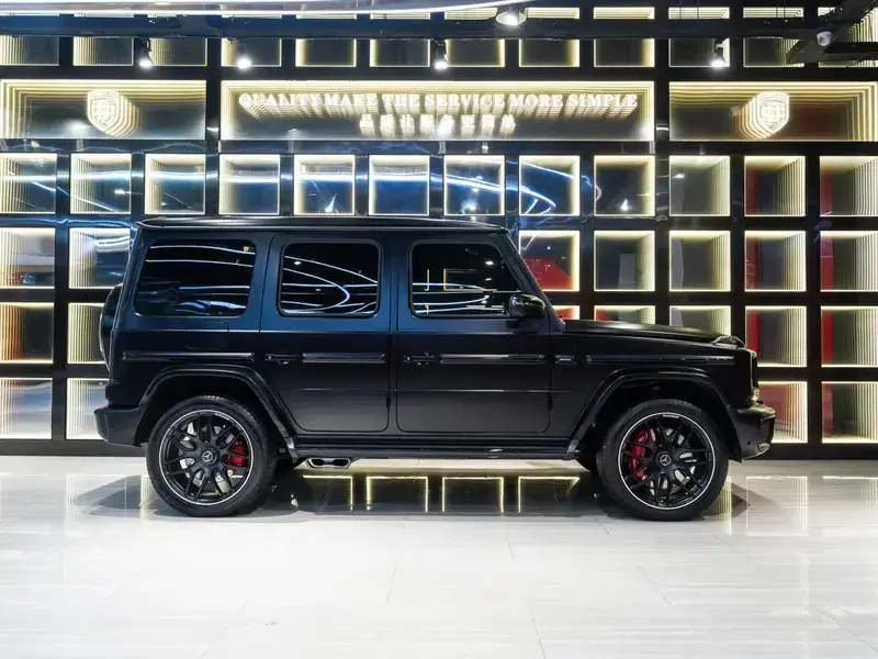 2025 Mercedes-Benz G-Класс AMG с пробегом 10 000 км