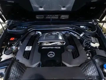 2025 Mercedes-Benz G-Класс AMG с пробегом 10 000 км
