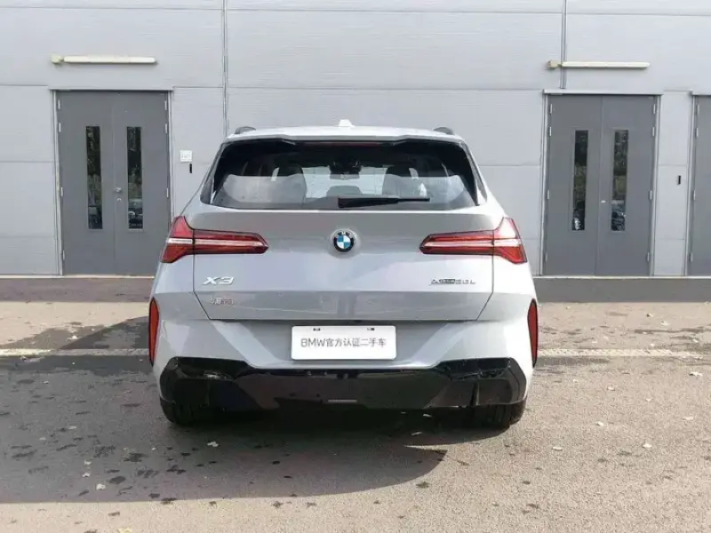 2026 BMW X3 M50 с пробегом 10 000 км
