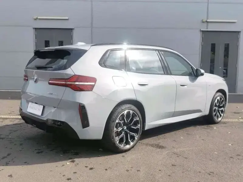 2026 BMW X3 M50 с пробегом 10 000 км