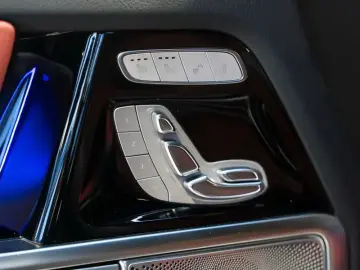 2025 Mercedes-Benz G-Класс AMG с пробегом 10 000 км