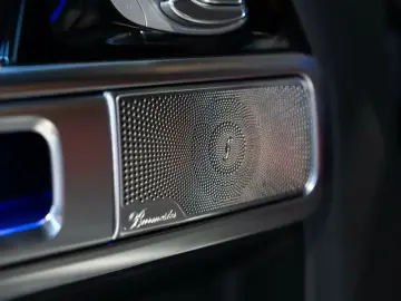 2025 Mercedes-Benz G-Класс AMG с пробегом 10 000 км