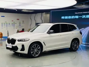 BMW X3 M50