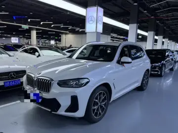 BMW X3 M50