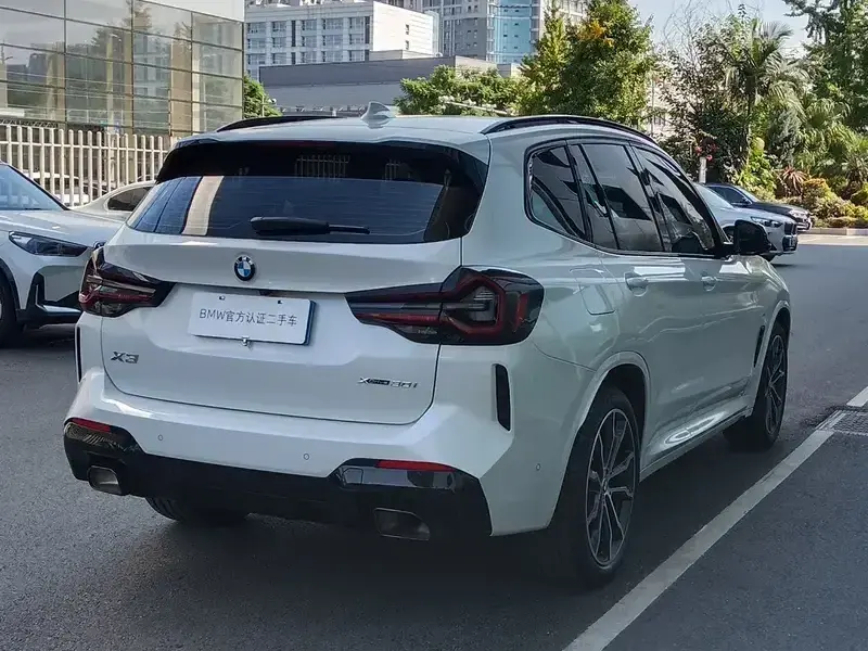 2023 BMW X3 M50 с пробегом 18 000 км