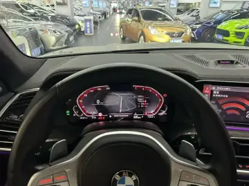 2022 BMW X5 New Energy(Imported) с пробегом 14 000 км