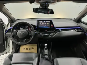 2020 Toyota C-HR с пробегом 33 500 км