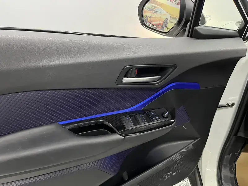 2020 Toyota C-HR с пробегом 33 500 км