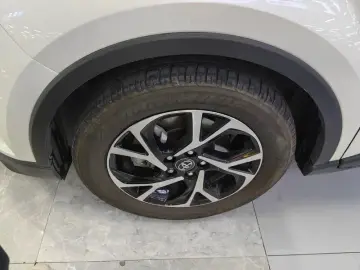 2020 Toyota C-HR с пробегом 54 000 км
