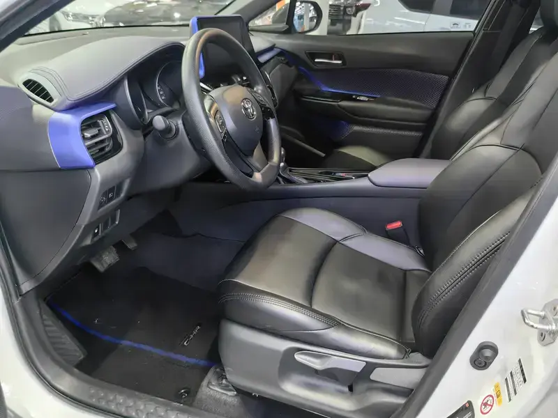 2020 Toyota C-HR с пробегом 54 000 км