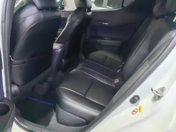 2020 Toyota C-HR с пробегом 54 000 км