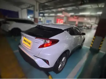 2021 Toyota C-HR с пробегом 30 800 км