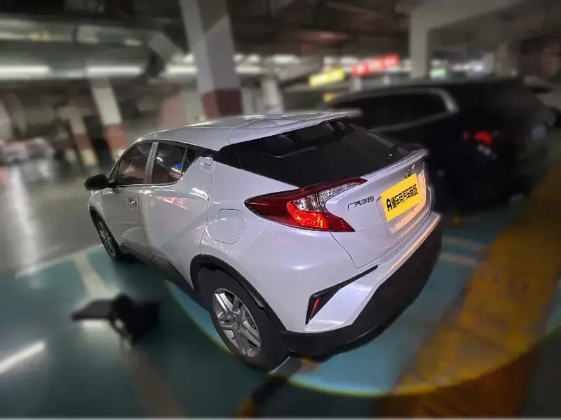 2021 Toyota C-HR с пробегом 30 800 км