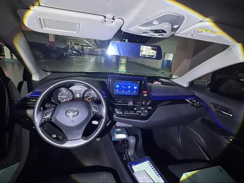 2021 Toyota C-HR с пробегом 30 800 км