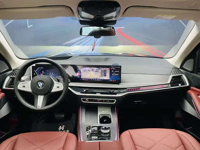 2023 BMW X5 New Energy(Imported) с пробегом 31 000 км