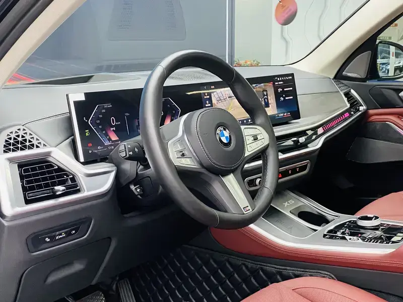 2023 BMW X5 New Energy(Imported) с пробегом 31 000 км