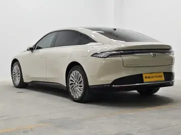 2025 Buick Zenith Sedan с пробегом 12 400 км