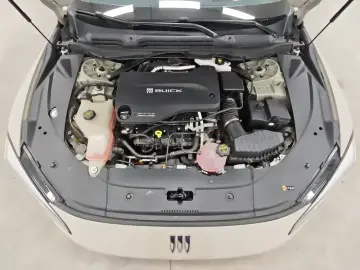 2025 Buick Zenith Sedan с пробегом 12 400 км