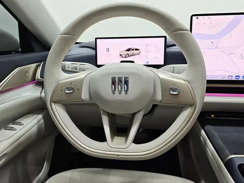 2025 Buick Zenith Sedan с пробегом 12 400 км