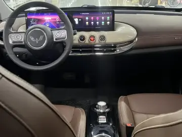 2023 Wuling Binguo с пробегом 24 000 км