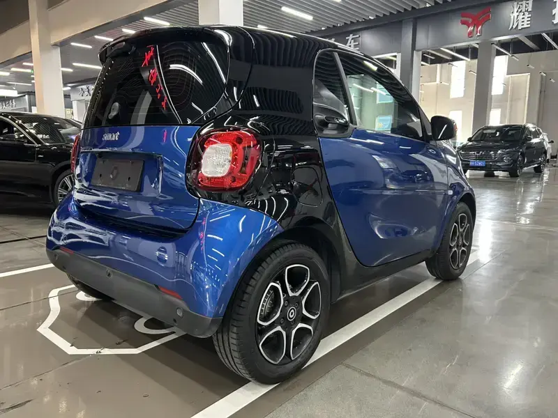 2019 Brabus smart fortwo с пробегом 22 000 км