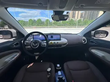 2023 Wuling Binguo с пробегом 33 000 км