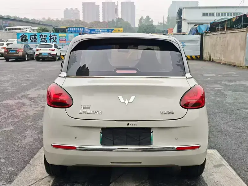 2023 Wuling Binguo с пробегом 17 000 км