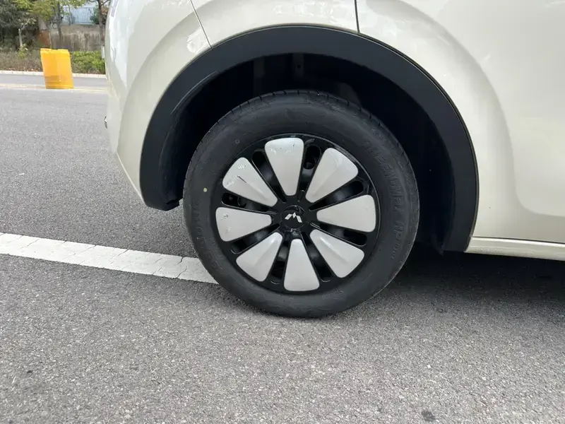 2025 Wuling Binguo с пробегом 11 000 км
