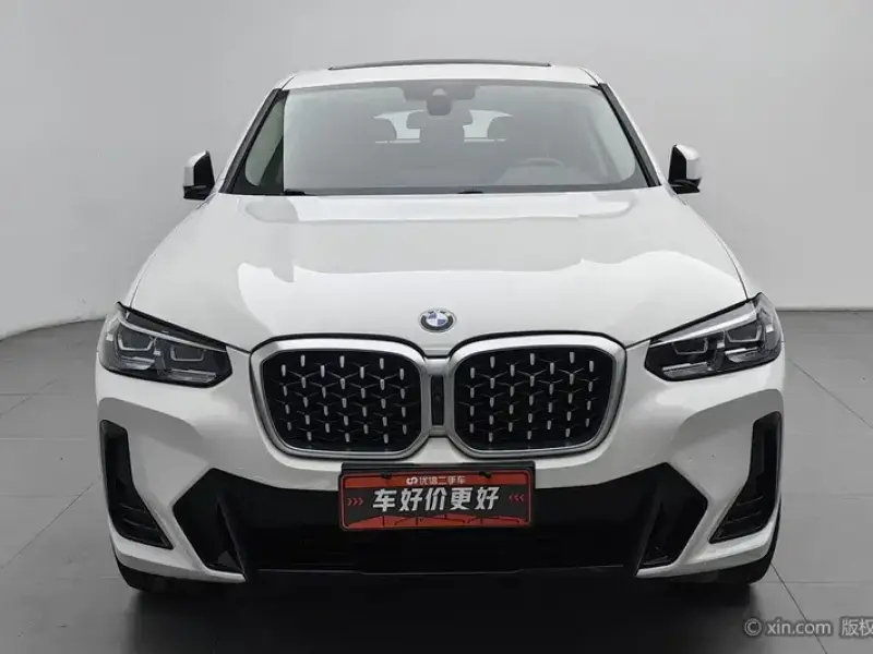 2022 BMW X4 M40i с пробегом 82 400 км