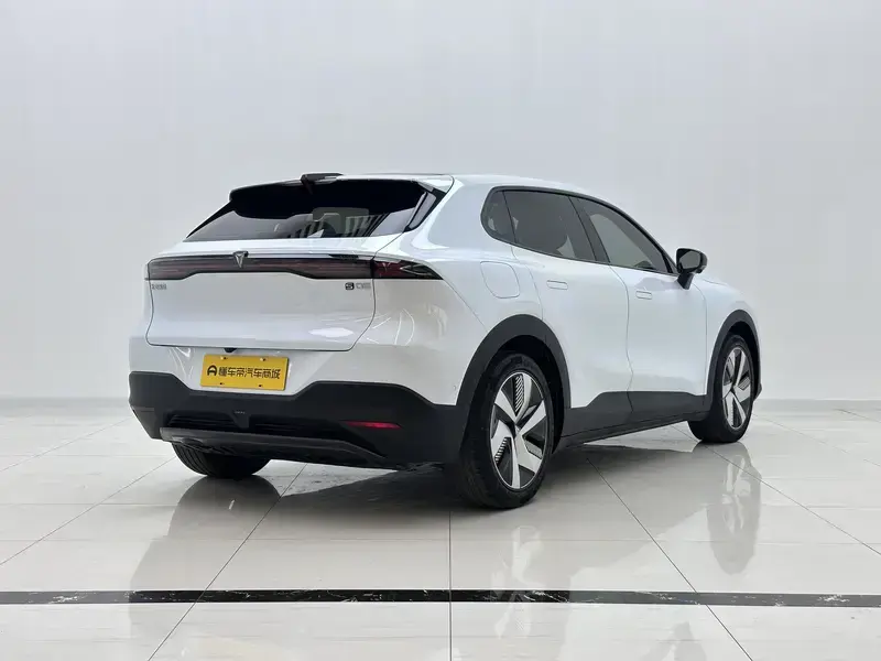 2024 Changan Shenlan S05 с пробегом 9 300 км