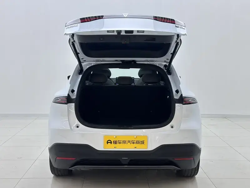 2024 Changan Shenlan S05 с пробегом 9 300 км