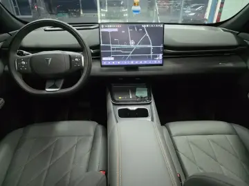2026 Changan Shenlan S05 с пробегом 17 000 км