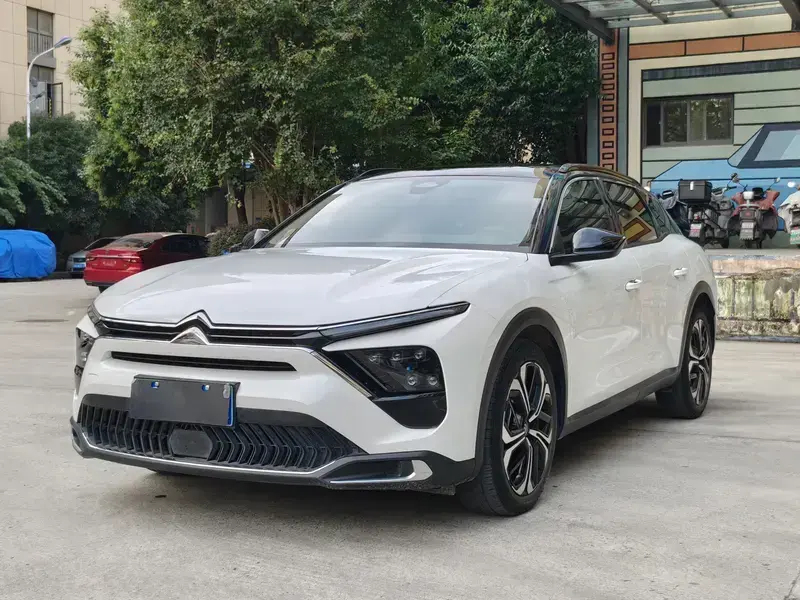 2022 Citroen Versailles C5 X с пробегом 38 000 км